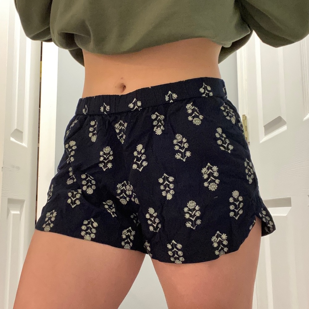 madwell flower flowy shorts navy blue